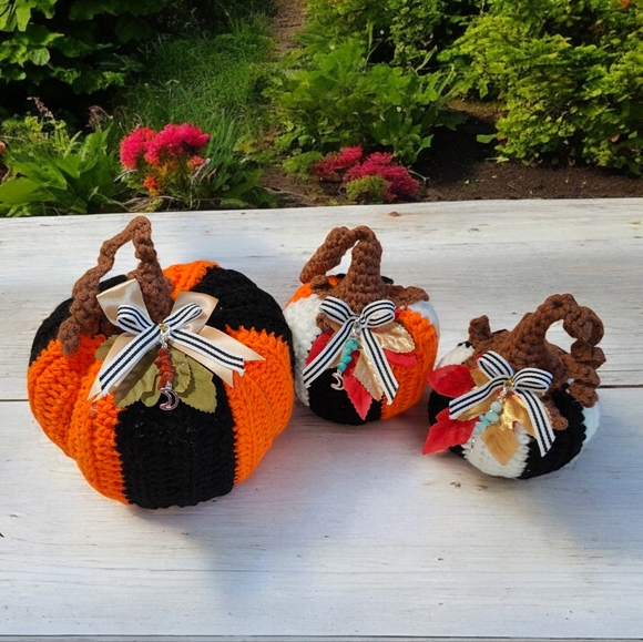 Handmade Crochet Decorative Halloween Pumpkin Decor - Set of 3 - Picture 1 of 10